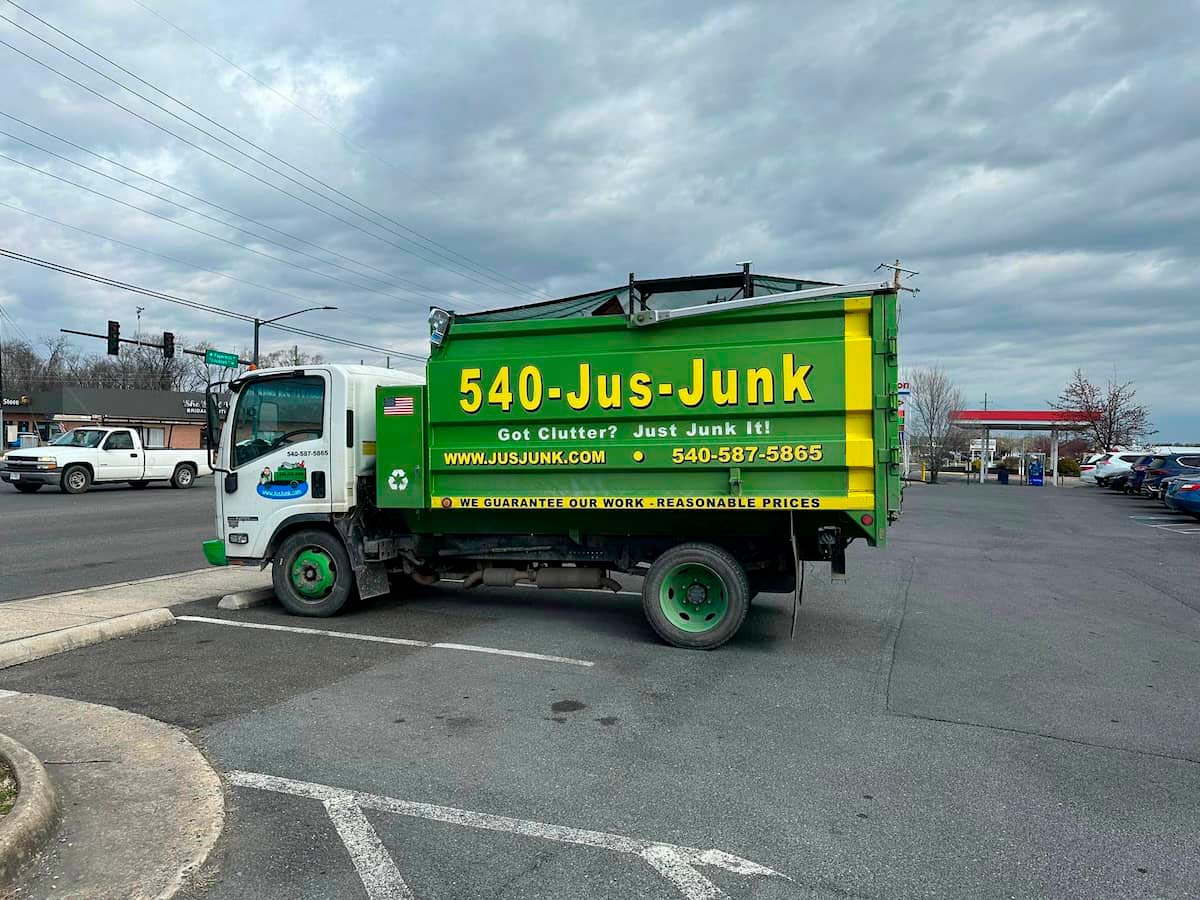 Clean Jus Junk truck